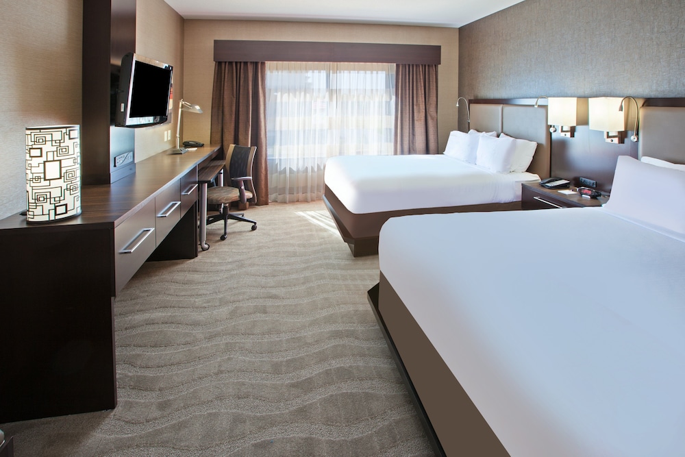 Standard Room, 2 Queen Beds - Photo 2