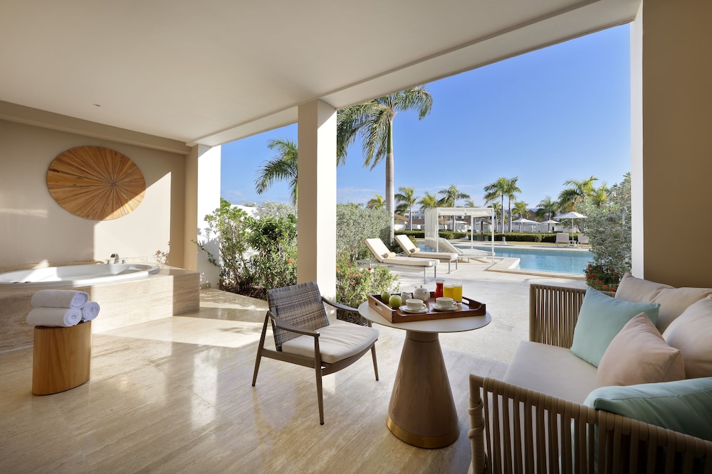 Suite (master, Swim-up)