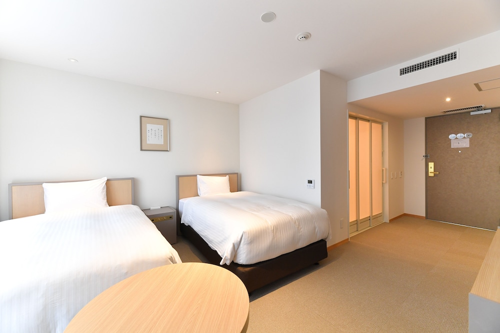 Standard Twin Room, Accessible, Non Smoking - Photo 3