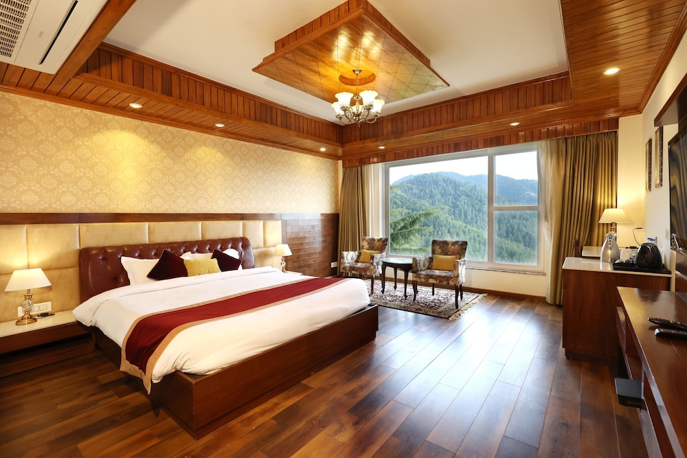 Superior Double Room, 1 King Bed, Non Smoking, Valley View photo 1