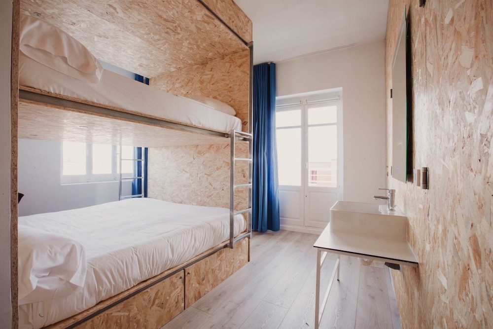 Comfort Quadruple Room