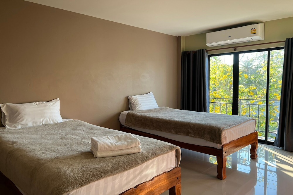 Deluxe Twin Room - Photo 3