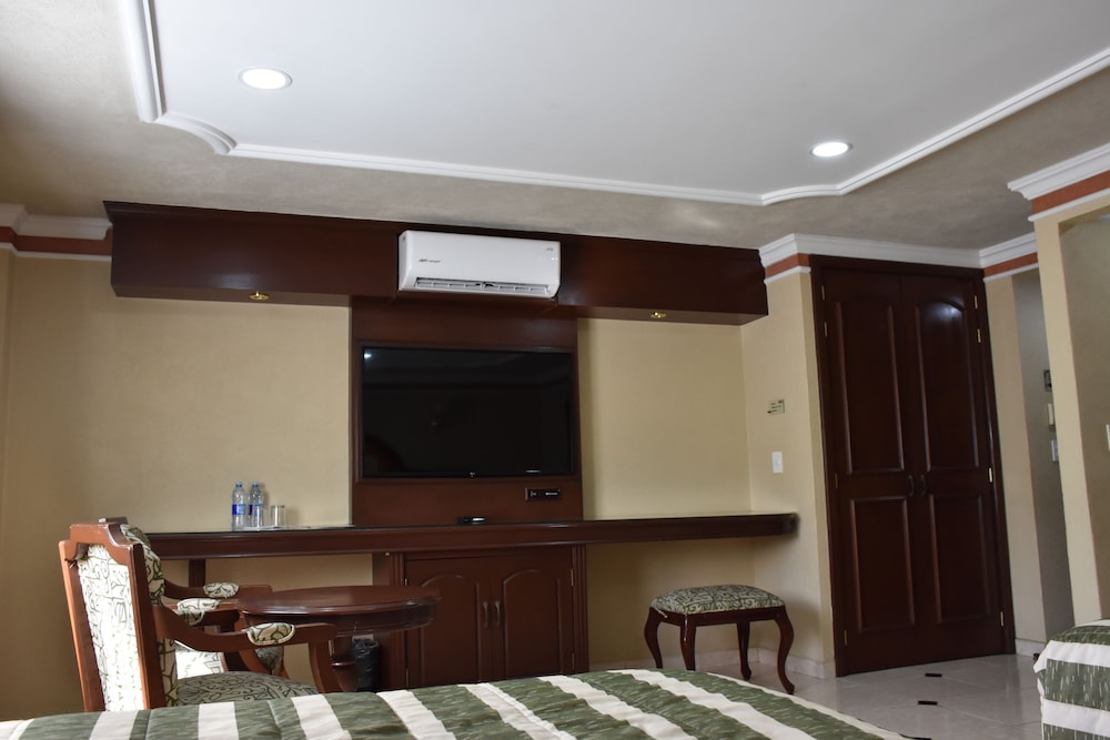 Executive Double Room, Non Smoking - Photo 10