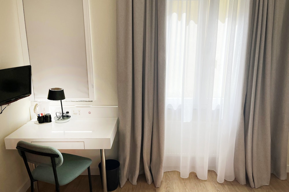 Standard Room, 1 Double Bed photo 3
