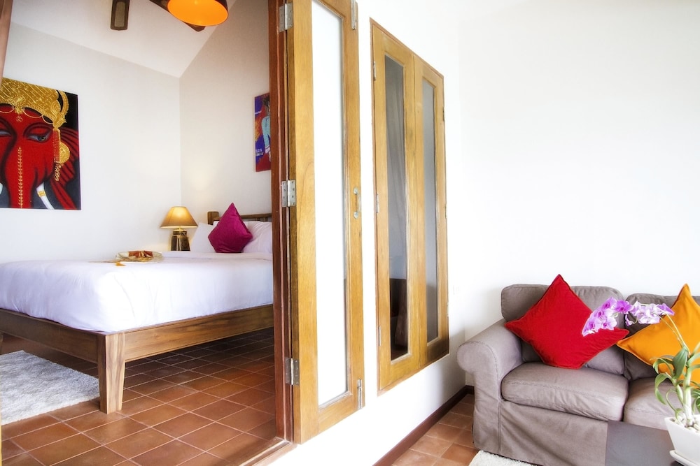 Ocean front deluxe 1-bedroom Villa photo 1