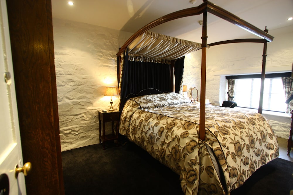 Double Room, 1 King Bed (Manaton)