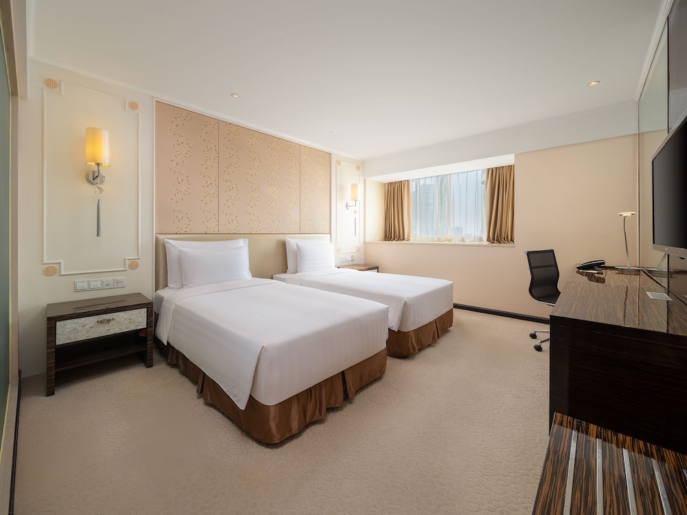 Dorsett Twin Room photo 2