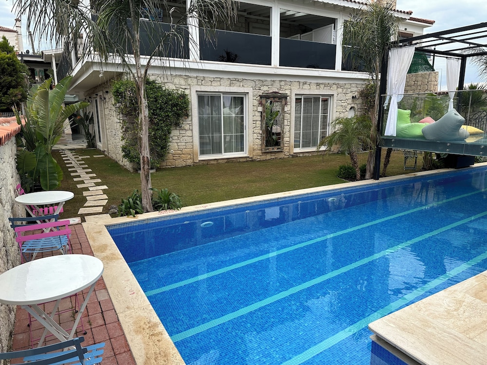 Standard Triple Room, Pool View