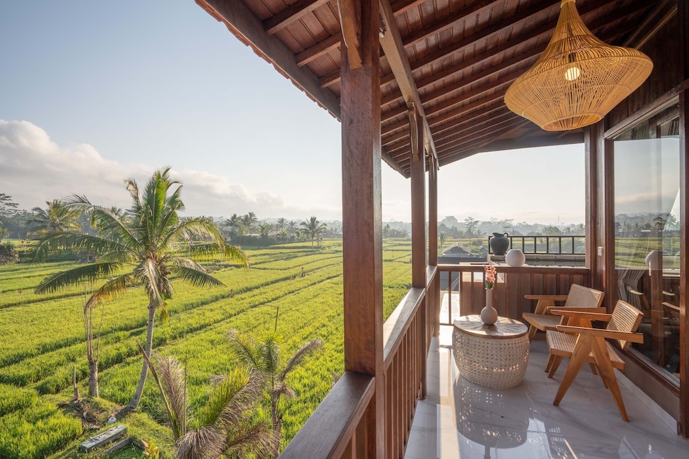 Suite Plunge Pool with Rice Field View - Photo 11