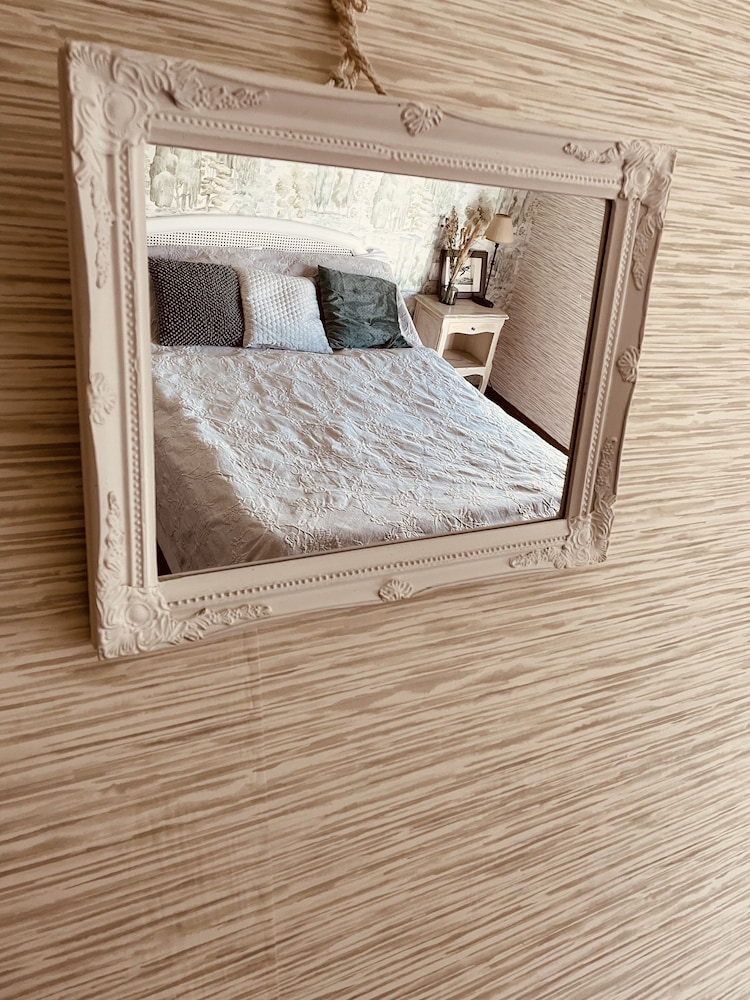 Double Room - Photo 6