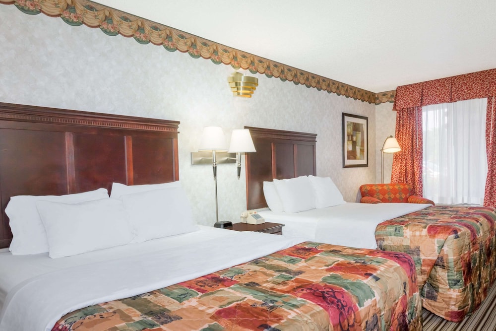 Double Room, 2 Double Beds, Smoking photo 1