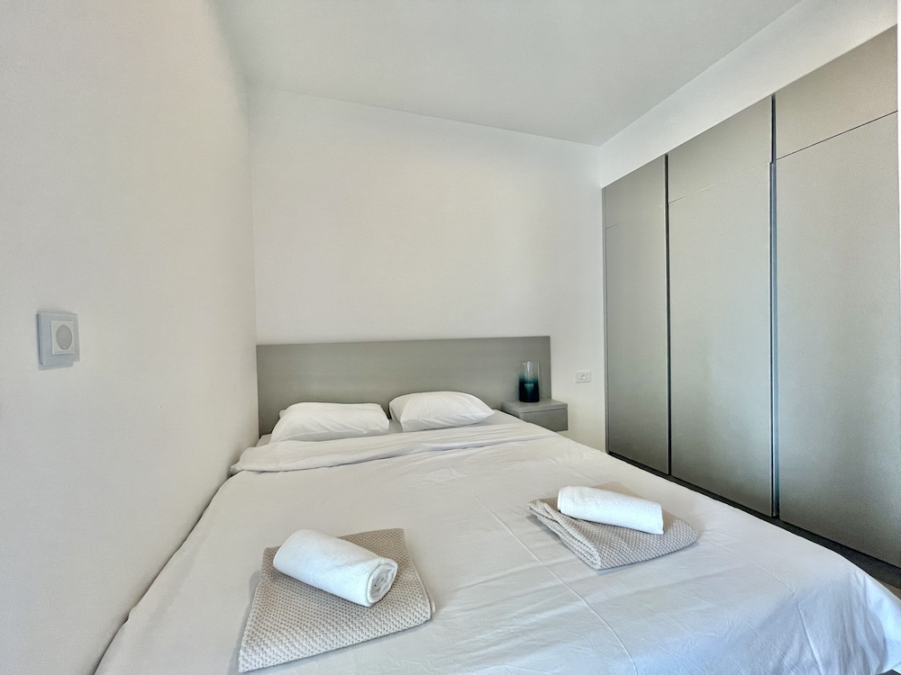 Family Apartment photo 2