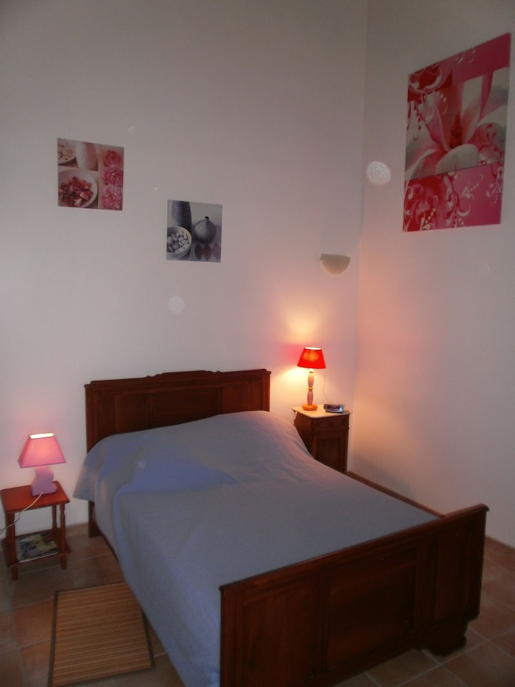 Quadruple Room (Glycine) photo 1