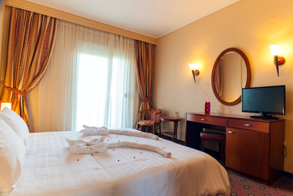 Suite - Photo 2