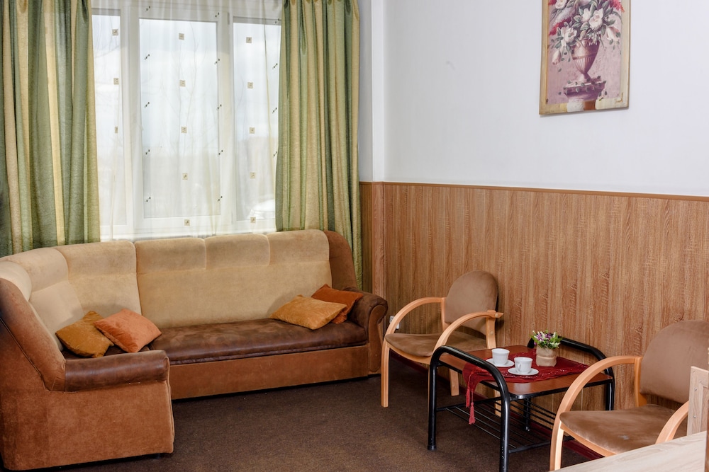 Family Room, 1 Double Bed, City View photo 2