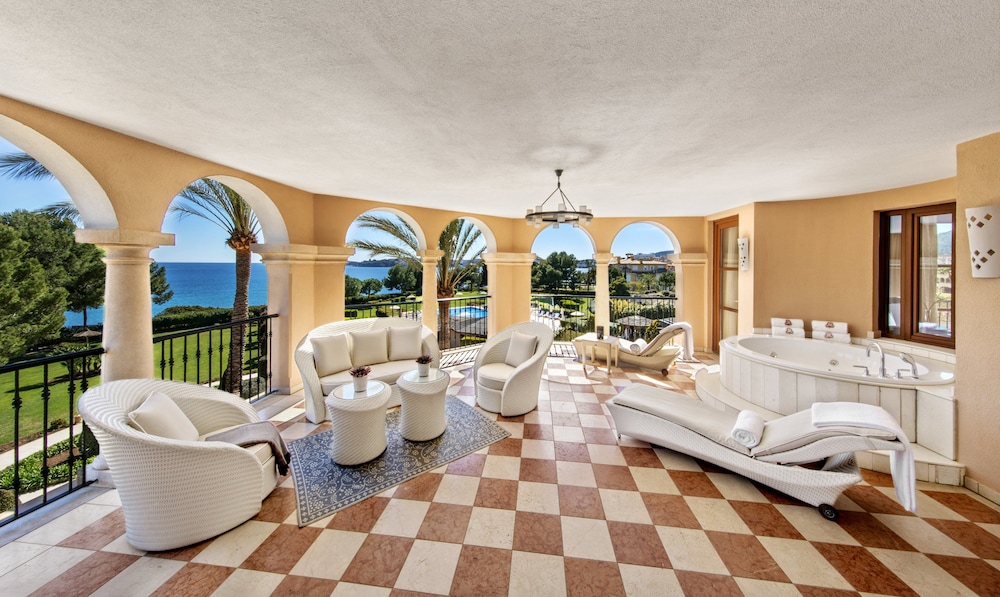 Suite, 1 Bedroom, Non Smoking, Balcony
