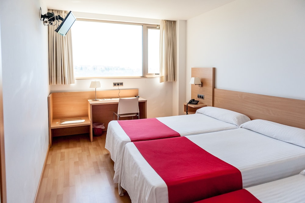 Triple Room - Photo 2