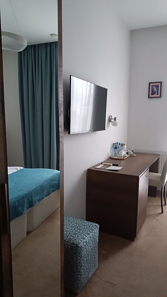 Standard Double Room, 1 Double Bed, Balcony, City View photo 3
