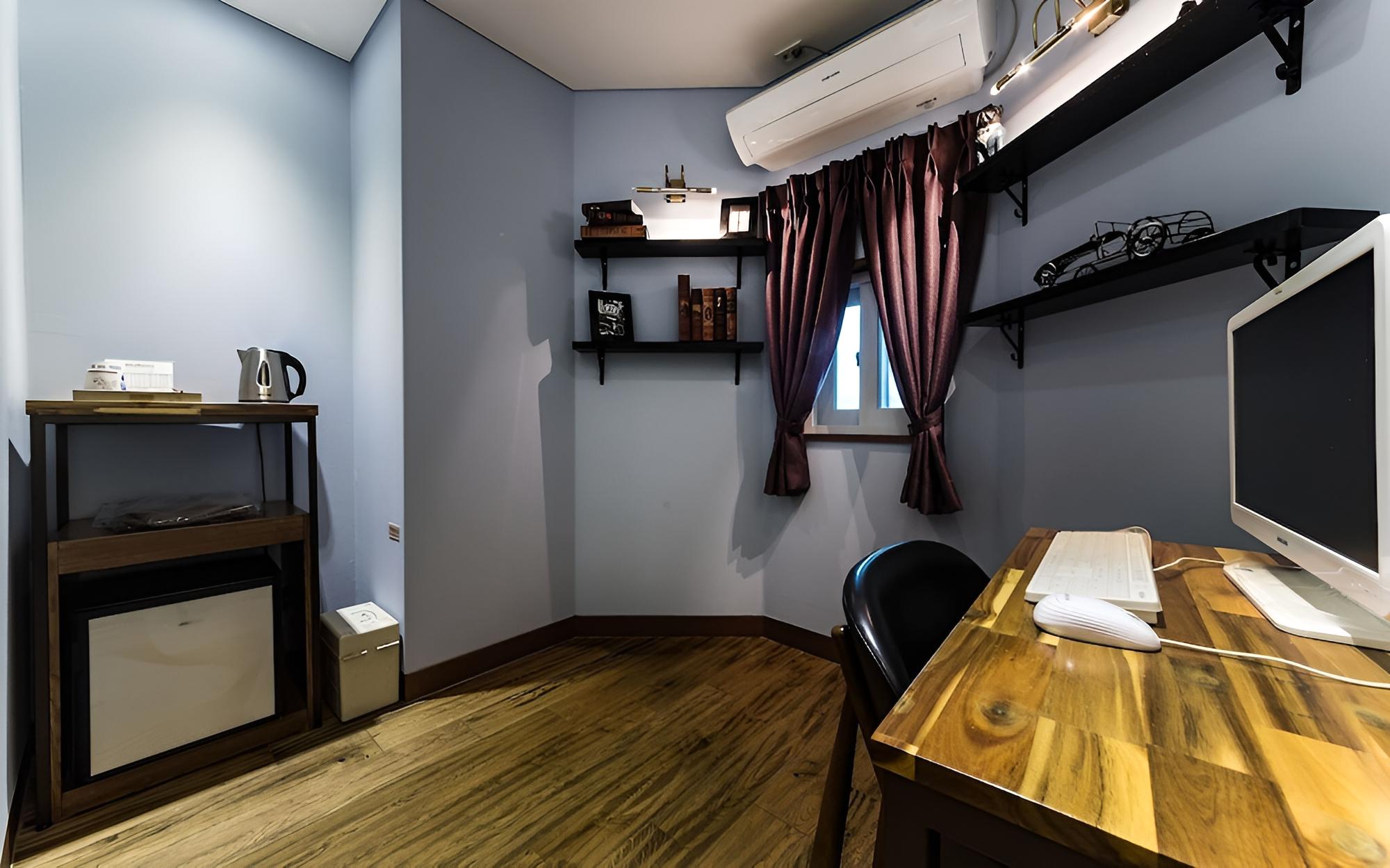 Room (Premium) - Photo 32