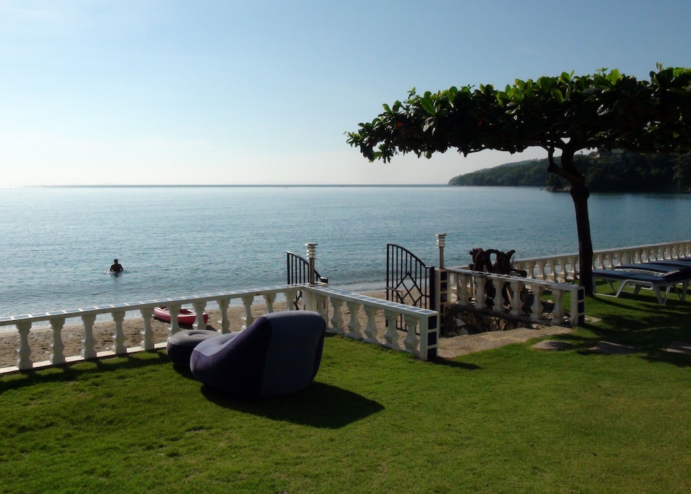 Standard Room, 1 Double Bed, Non Smoking, Garden View