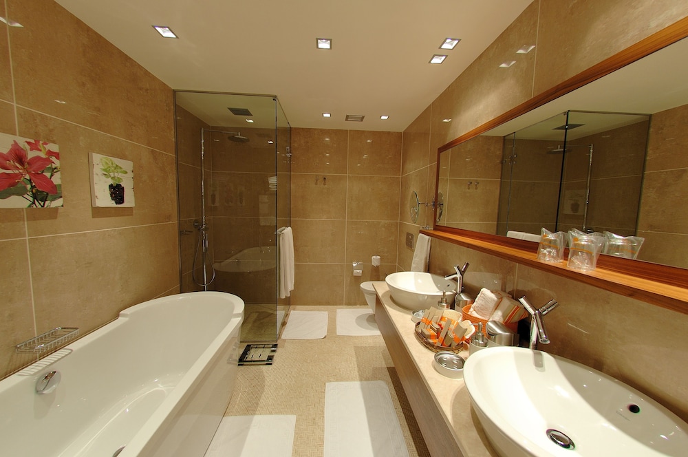 Royal Suite - Photo 4
