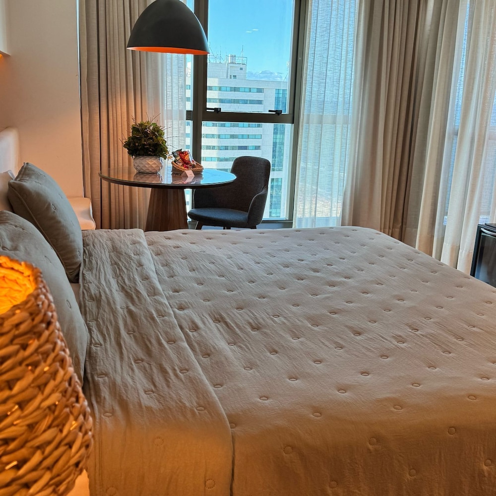 Deluxe Studio Suite, Balcony, Sea View