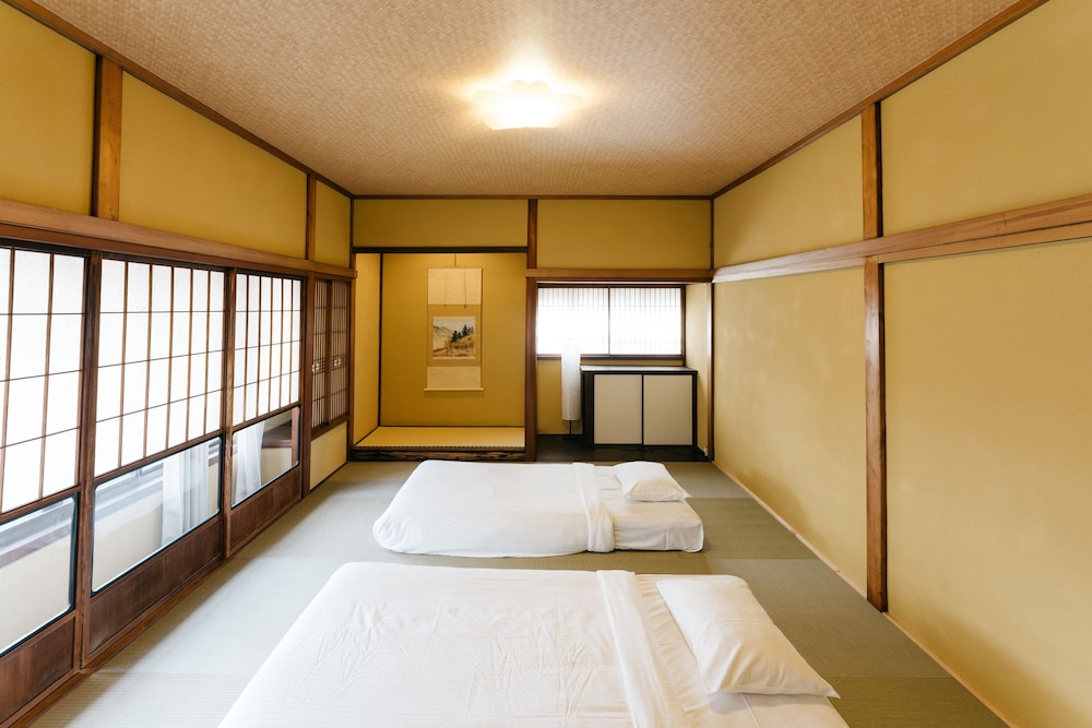 Japanese Style Room - Photo 15