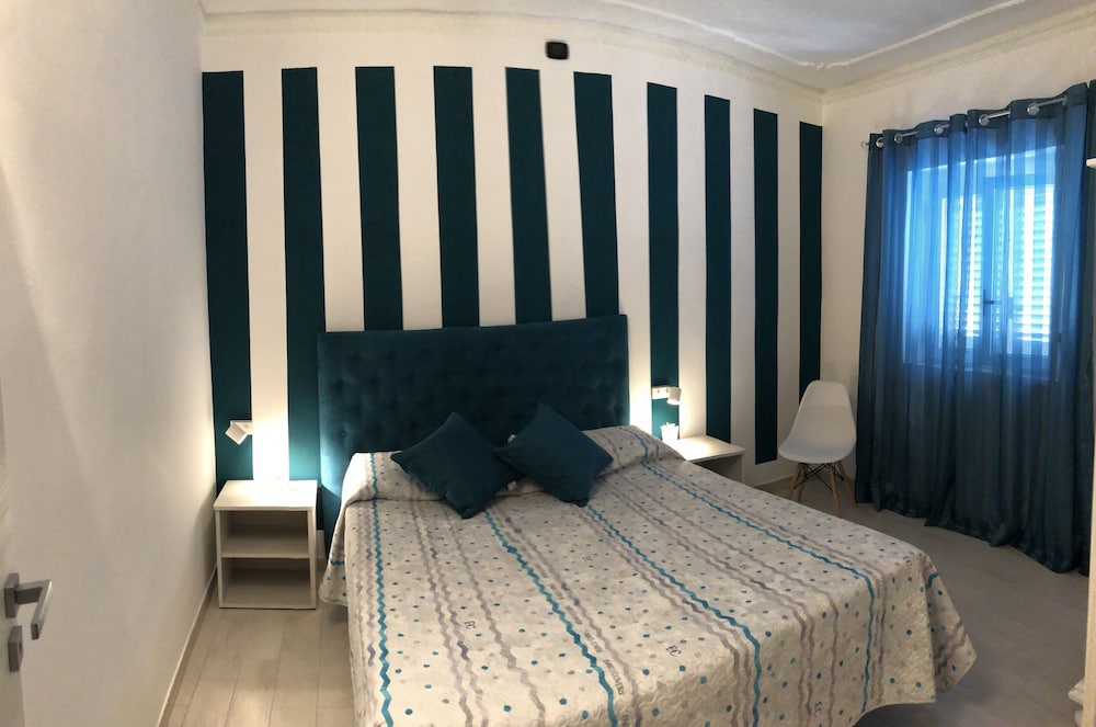 Design Double Room, City View photo 1