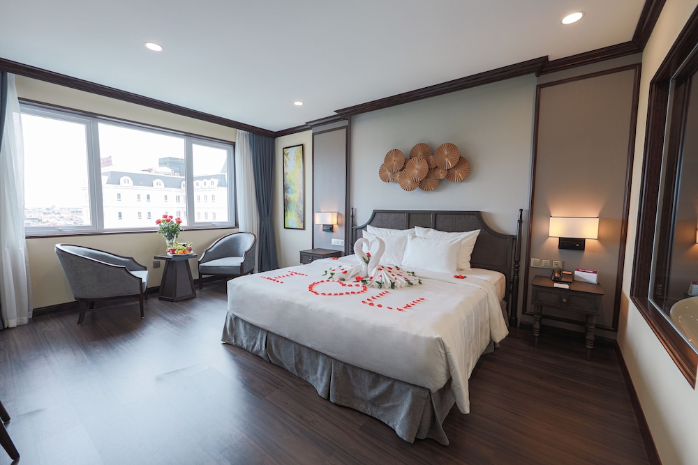 Grand Deluxe Double Room (Indochine Wing) - Photo 5