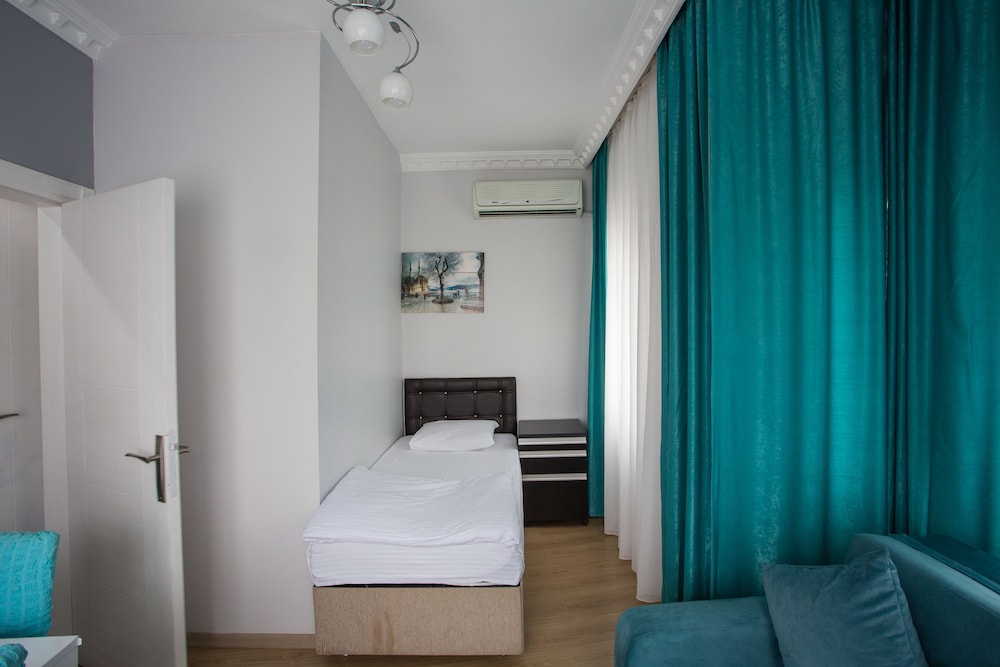 Deluxe Double or Twin Room, 1 Double or 2 Twin Beds - Photo 4