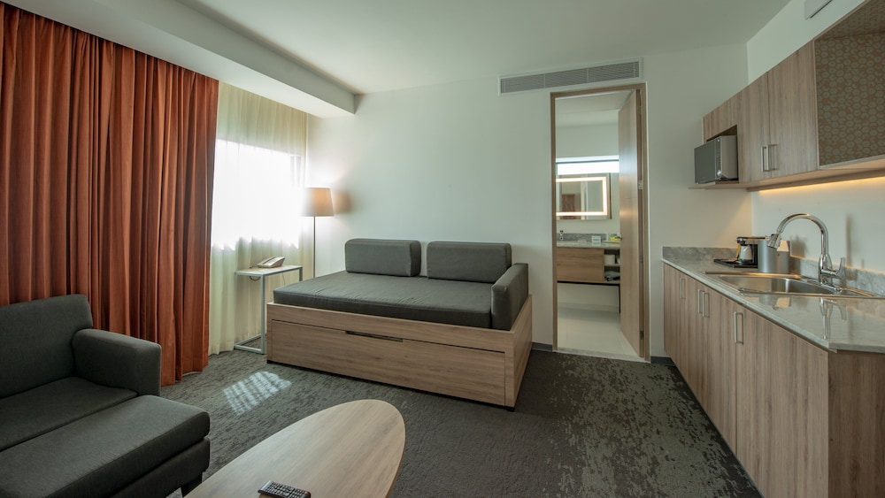 Suite, 1 King Bed (Minifridge) - Photo 2