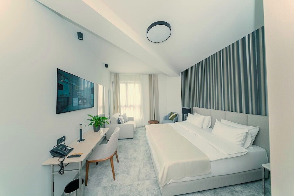 Comfort Triple Room, Garden View