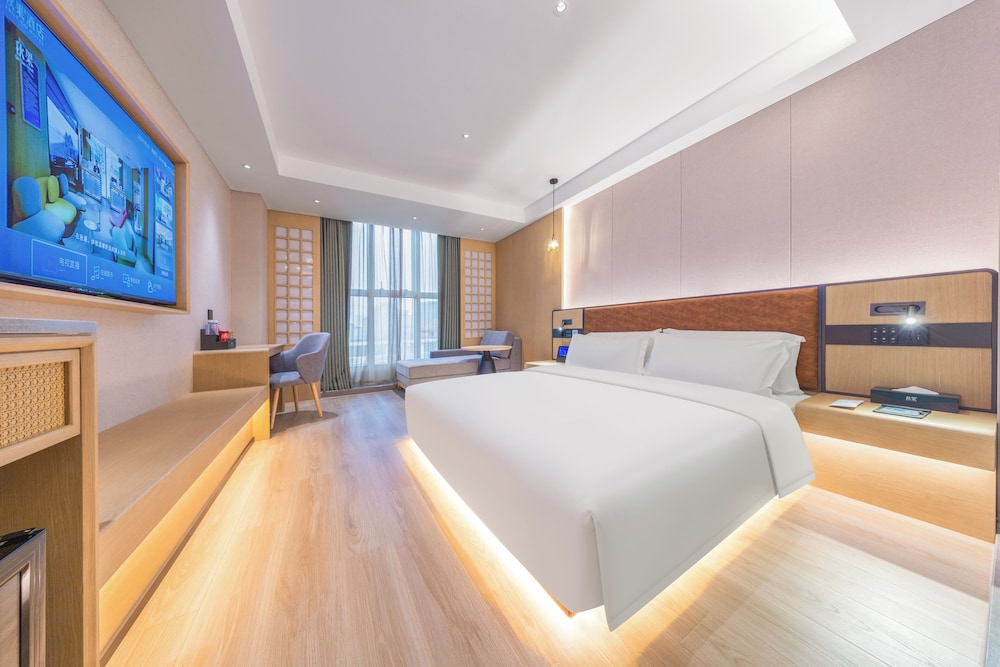 Comfort Double Room, City View