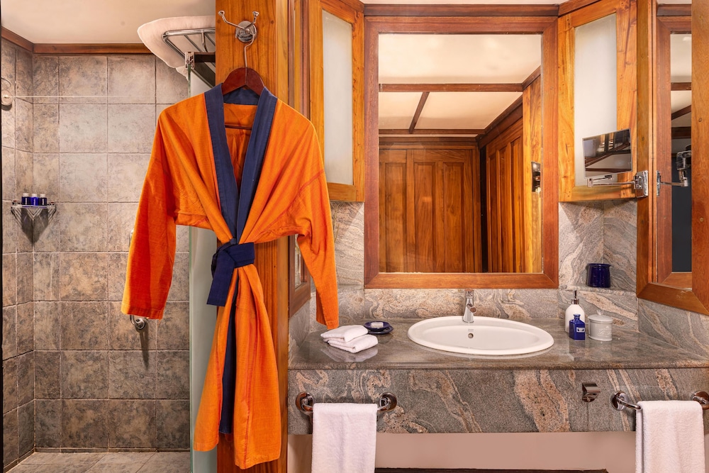 Luxury Double Room - Main Wing - Photo 5