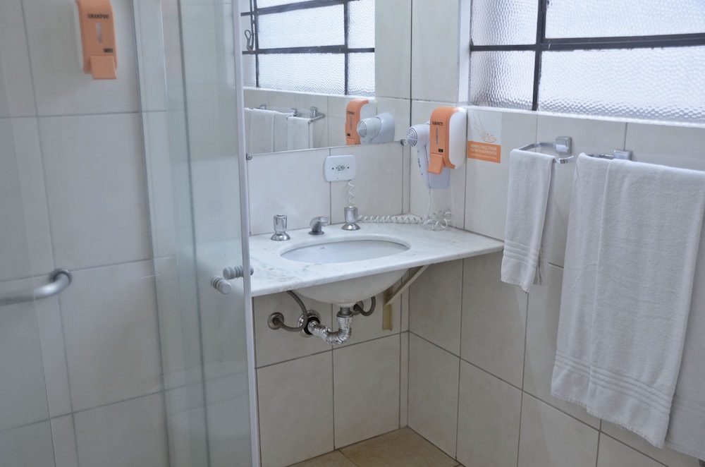 Standard Triple Room - Photo 4