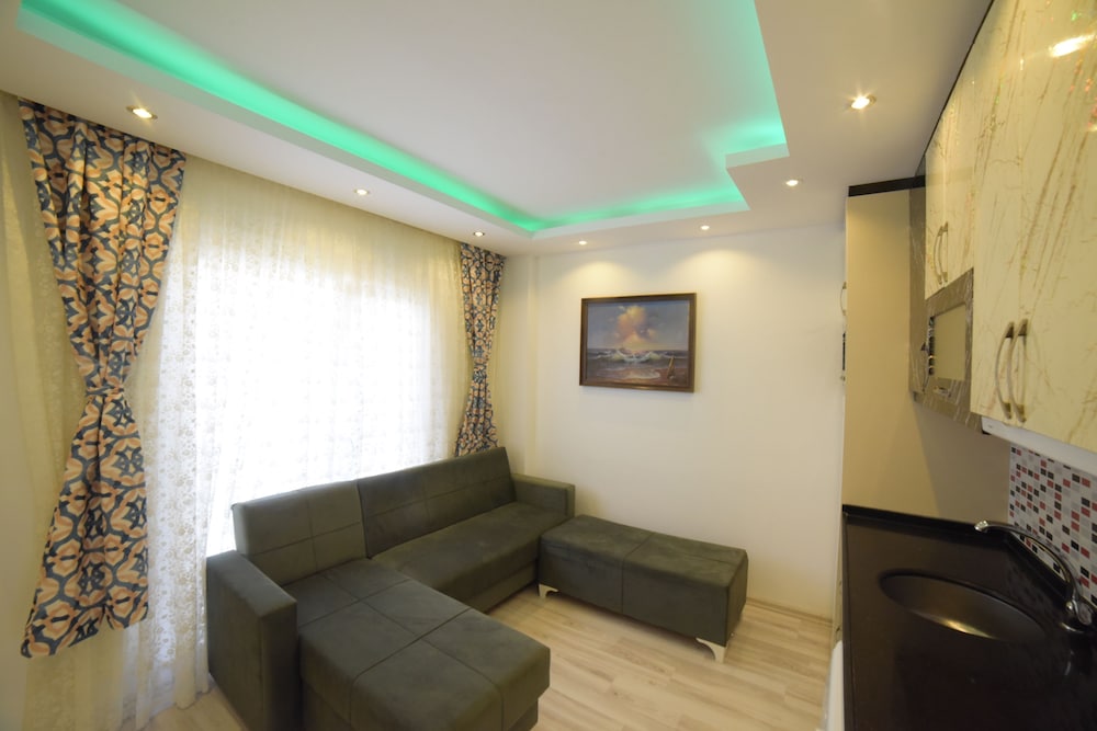 Deluxe Quadruple Room, 2 Bedrooms, Non Smoking, Mountain View photo 3