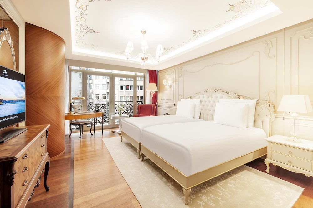 Superior Room, City View photo 2
