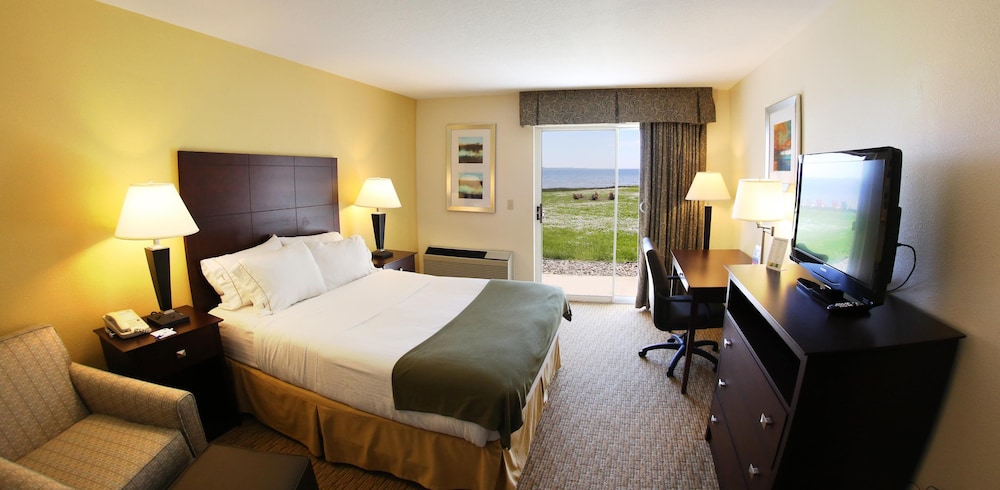 Standard Room, 1 Queen Bed, Accessible (Accessible Tub)