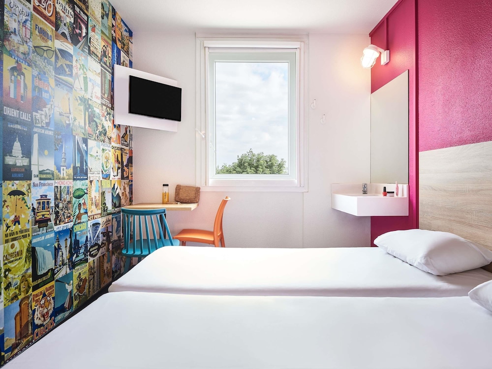 Room, 1 Double Bed (Side Car) photo 3