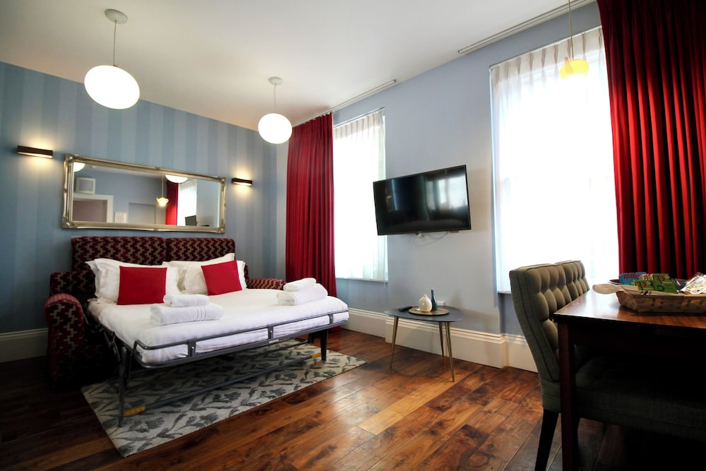 Comfortable Family-Friendly 1-Bed Apt photo 2