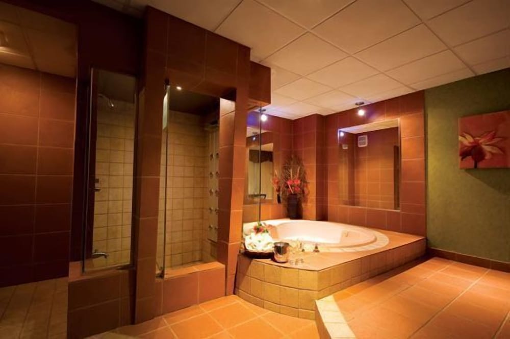 Suite, 1 King Bed