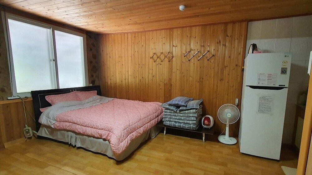 房间 (Studio 3)