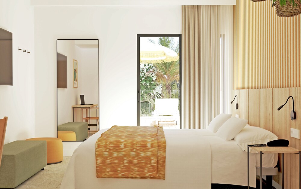 Premium Double Room, Balcony (BRUNCH UNLIMITED)
