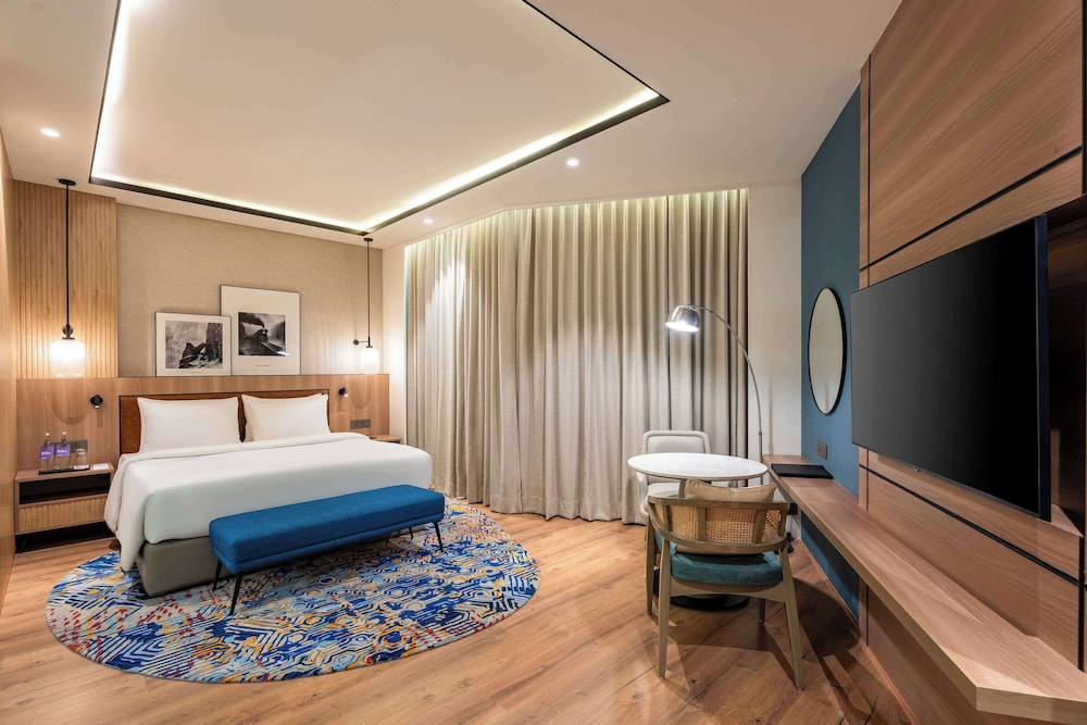 Studio Suite, Bathtub