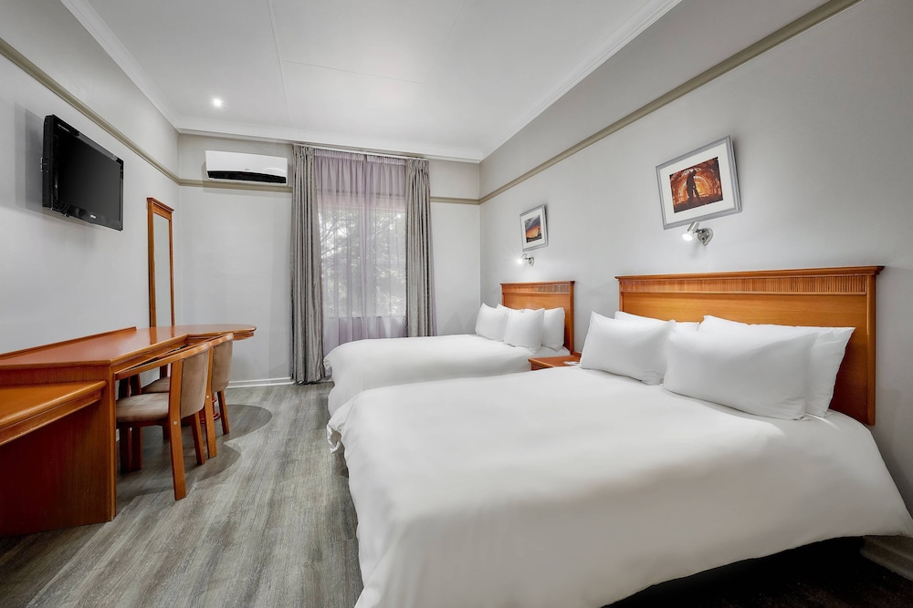 Room, 2 Double Beds - Photo 2