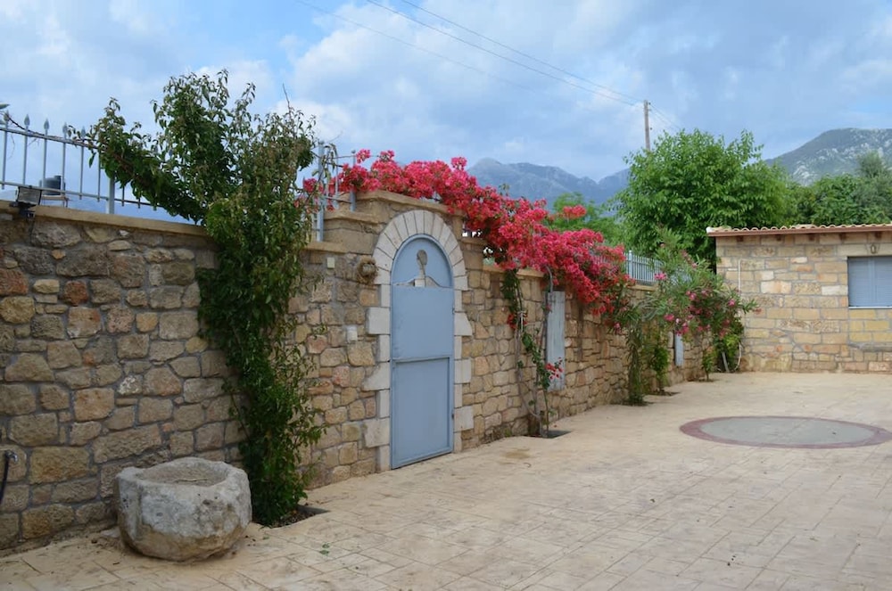 Villa Eleni - Private Pool Retreat Near Kardamili, Foto 4