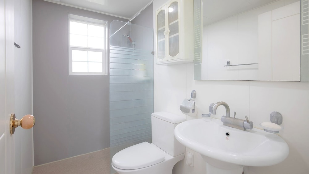 Andromeda (Max 6-person, Extra person charge on site more than 2-person) photo 2