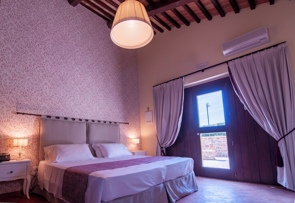 Premium Quadruple Room, Resort View