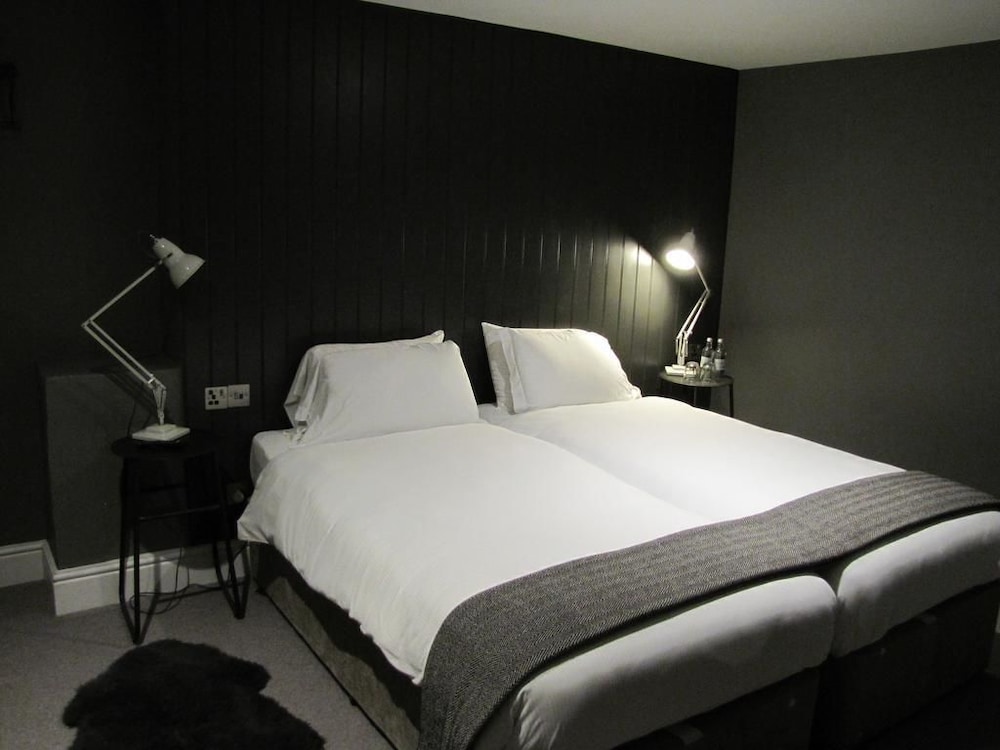 Double Or Twin Room photo 1