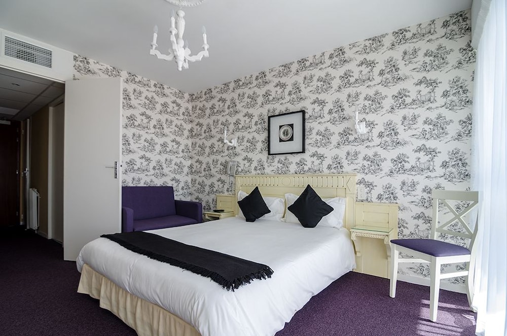 Standard Double Room - Photo 14